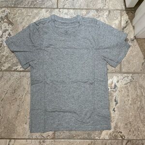 NWT size M Gap Kids Gray T-Shirt Set